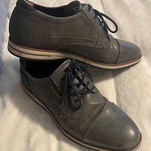 Tommy Hilfiger RARE ‘Urban’ Grey/Navy Oxfords Size 9 Worn 1X Retail$85